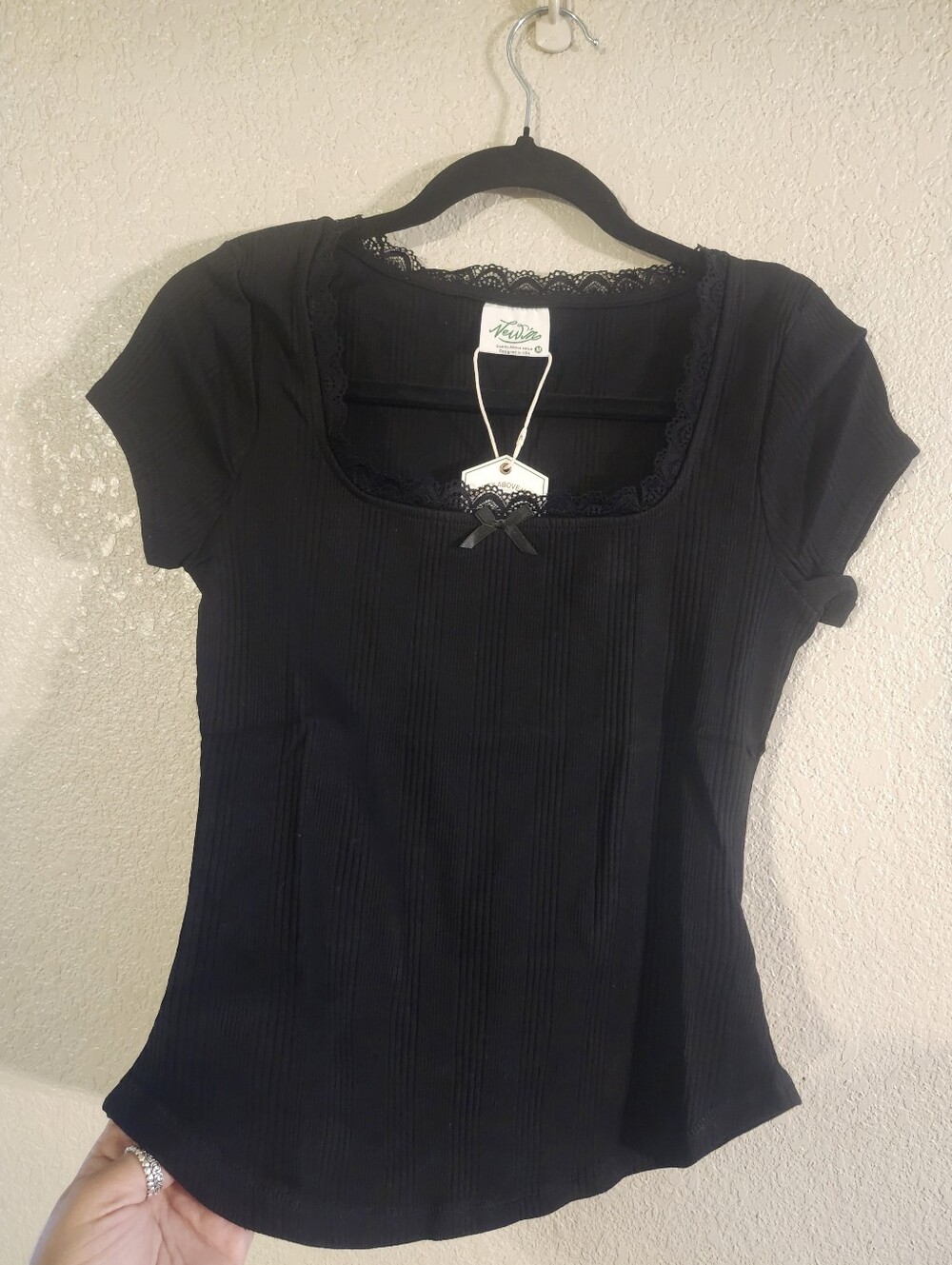 🖤NIP/NWT New In "Onyx🖤 Lace And Bow🎀 Trim Square Neckline Top" Black🖤 Medium - Picture 13 of 15